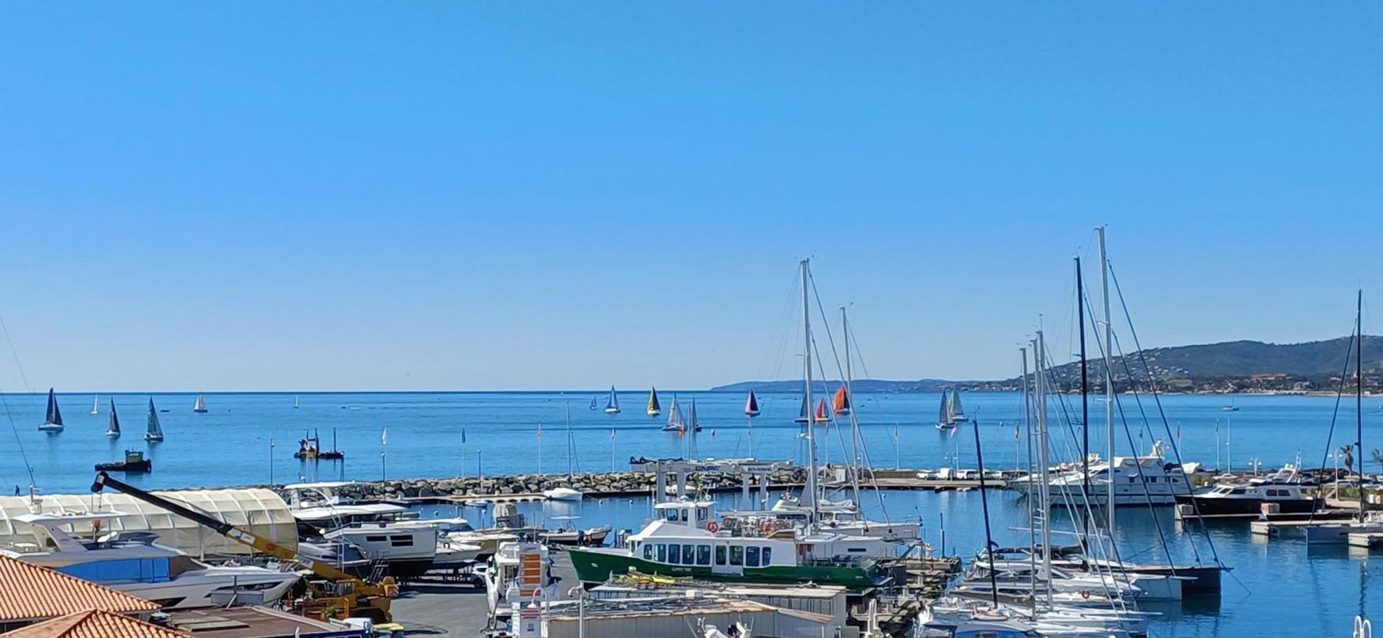 Sublime Vue Mer,Parking,Wifi Fréjus エクステリア 写真