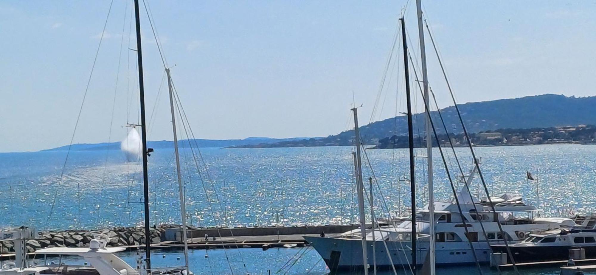Sublime Vue Mer,Parking,Wifi Fréjus エクステリア 写真
